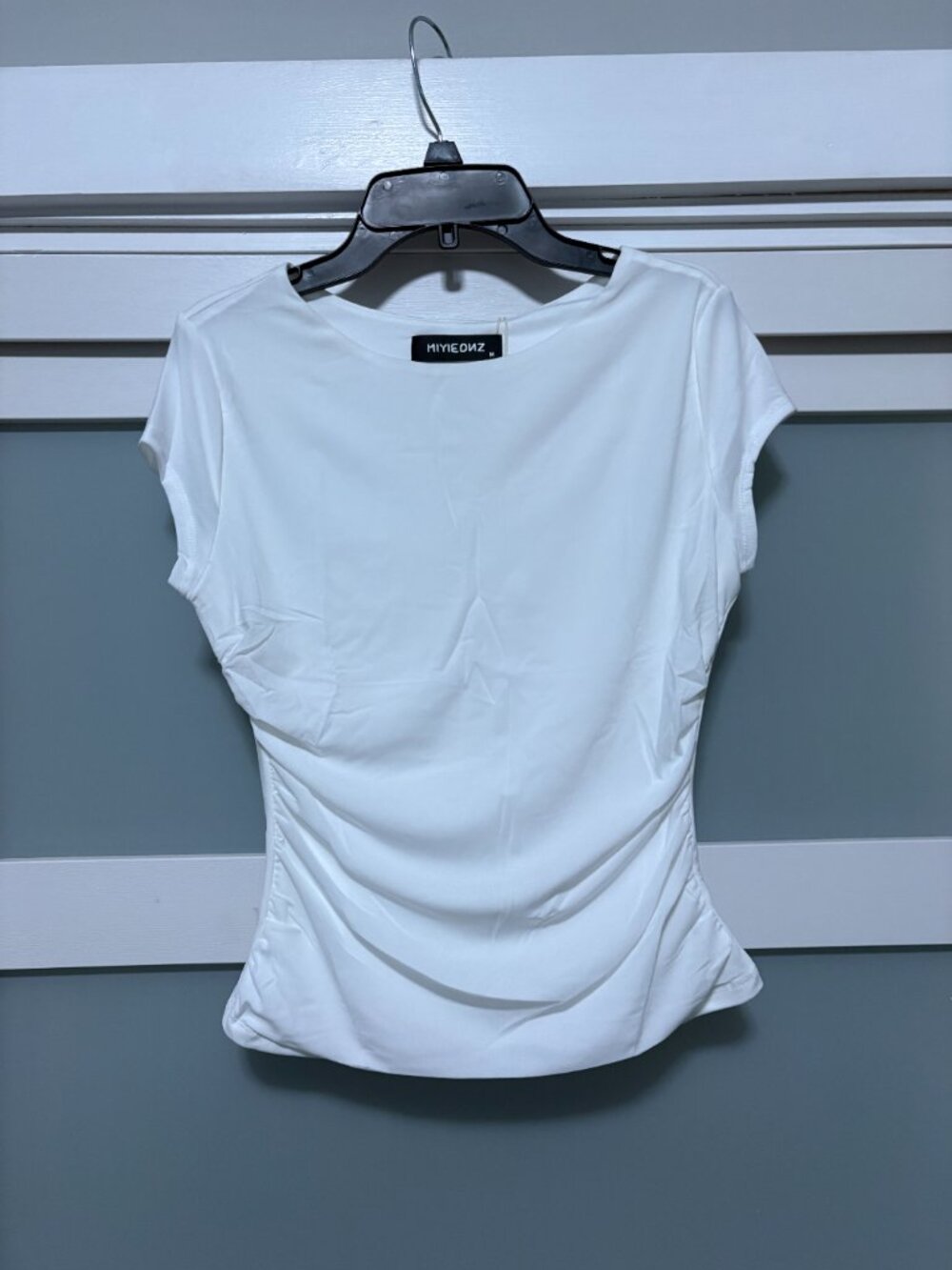 Miyiednz Ladies White Shirt sz M Fitted Side Rushing  NEW  S/S